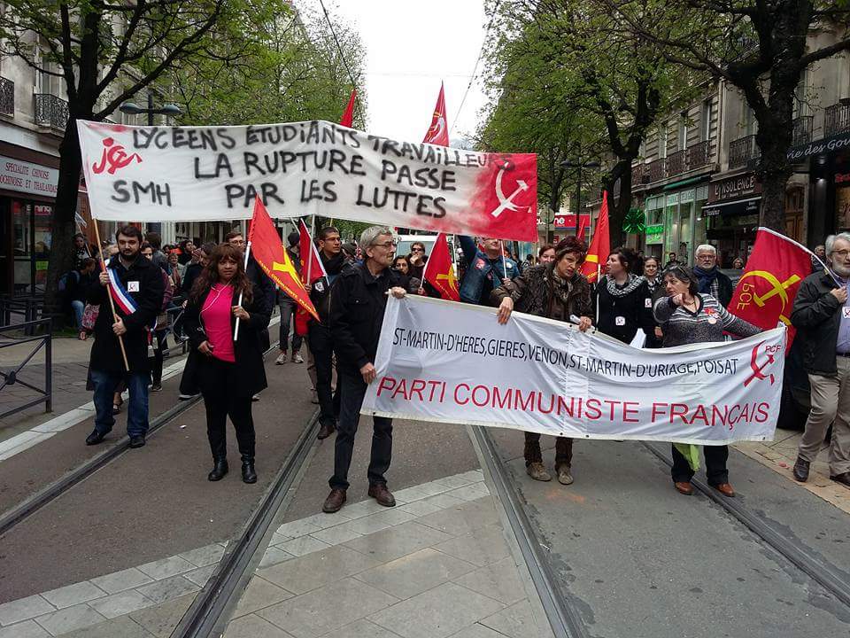 les communistes de Saint-Martin-d'Hères dans la manif